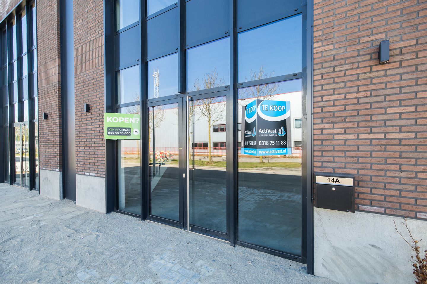 Bekijk foto 4 van Spaceshuttle 14-A