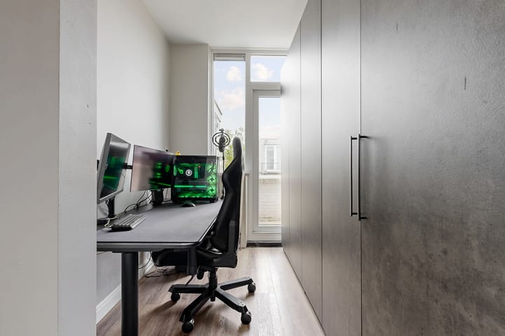 Foto 15 van Asterstraat 108