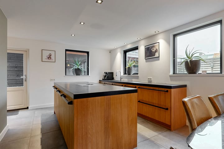 Foto 9 van Torenstraat 6