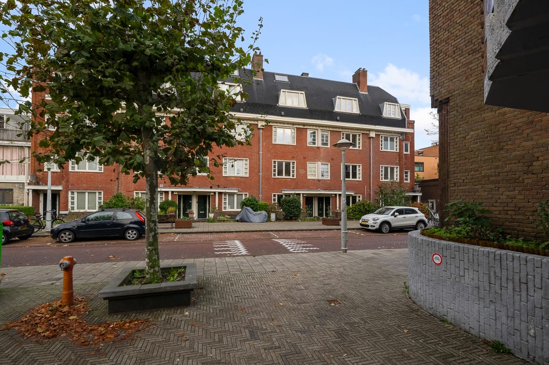 Photo 23 of Willem Leevendstraat 10-1