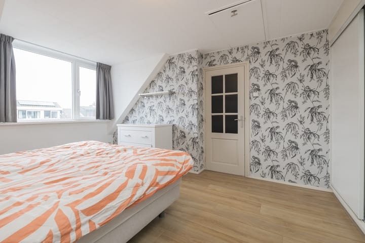 Foto 42 van van den Woudestraat 26