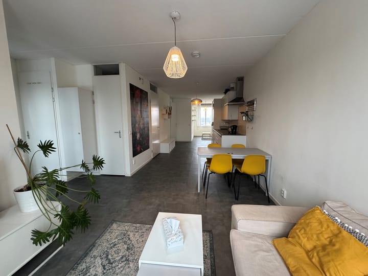 Photo 2 of Kaasjeskruidstraat 26-D