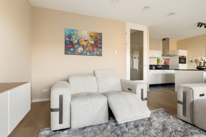 Photo 11 of Dudokstraat 36