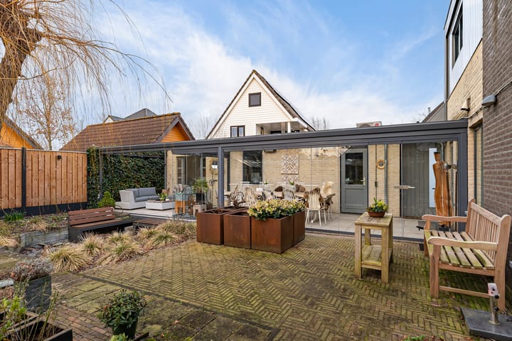 Foto 41 van Saxofoonweg 2