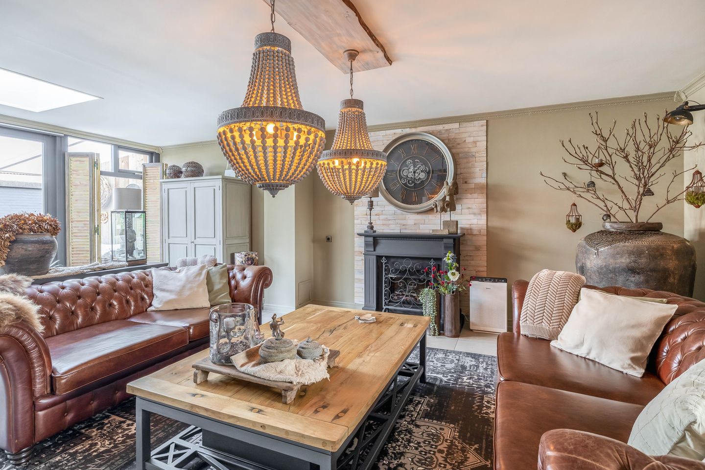 Photo 5 of Branding 69