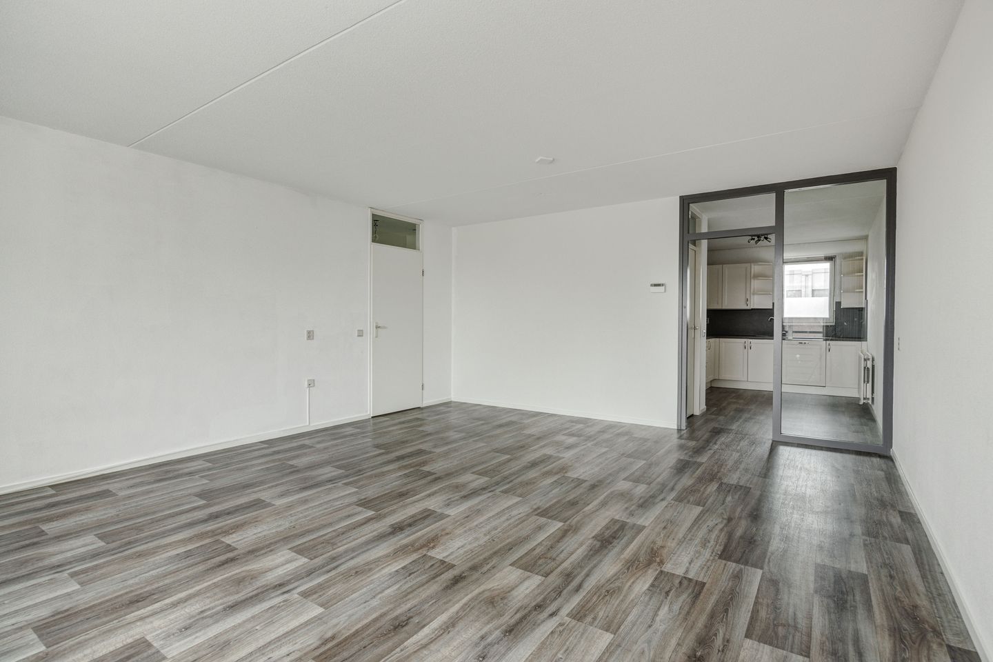 Photo 4 of 't Dorp 81-A
