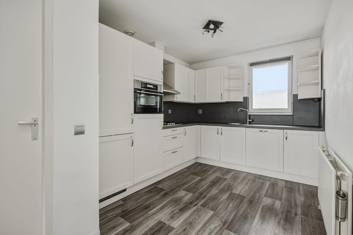 Photo 6 of 't Dorp 81-A