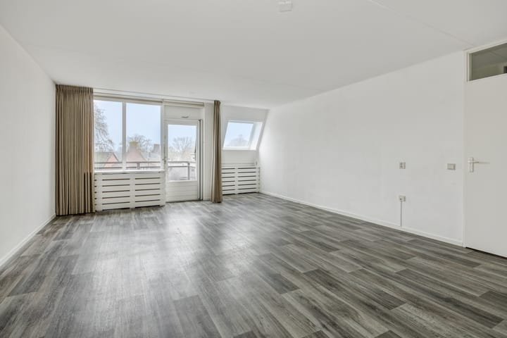 Photo 9 of 't Dorp 81-A