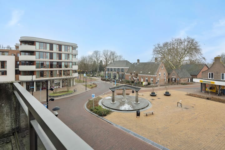 Photo 11 of 't Dorp 81-A