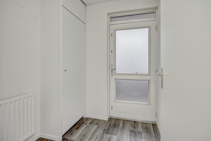 Photo 15 of 't Dorp 81-A