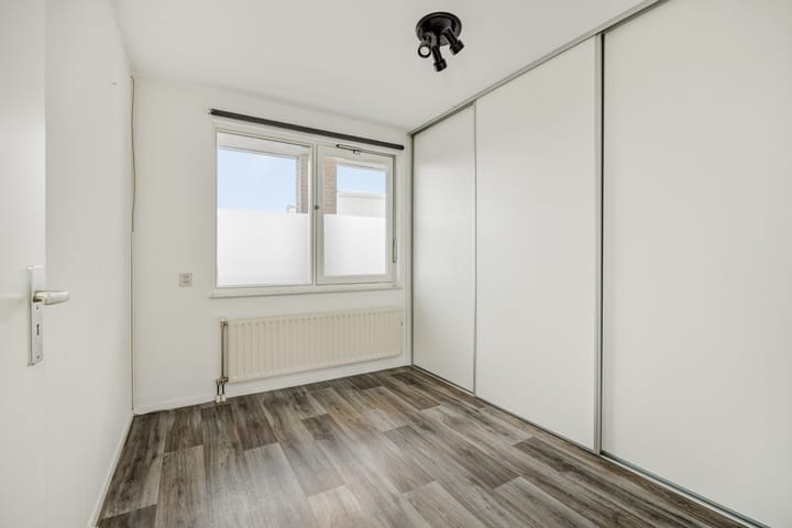 Photo 21 of 't Dorp 81-A