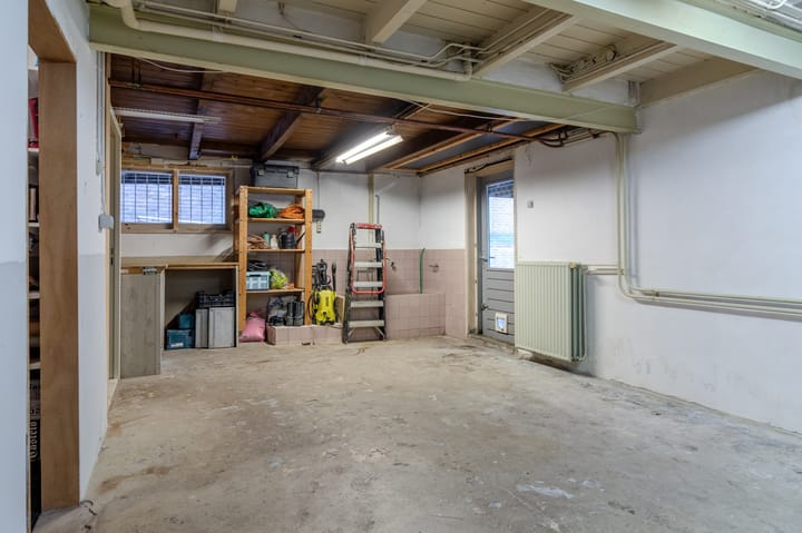 Photo 24 of Hoekeindseweg 1