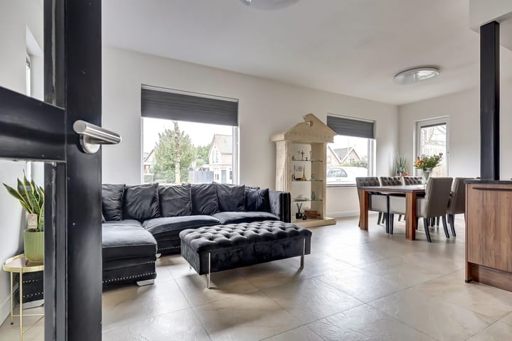 Photo 8 of Pascalweg 124