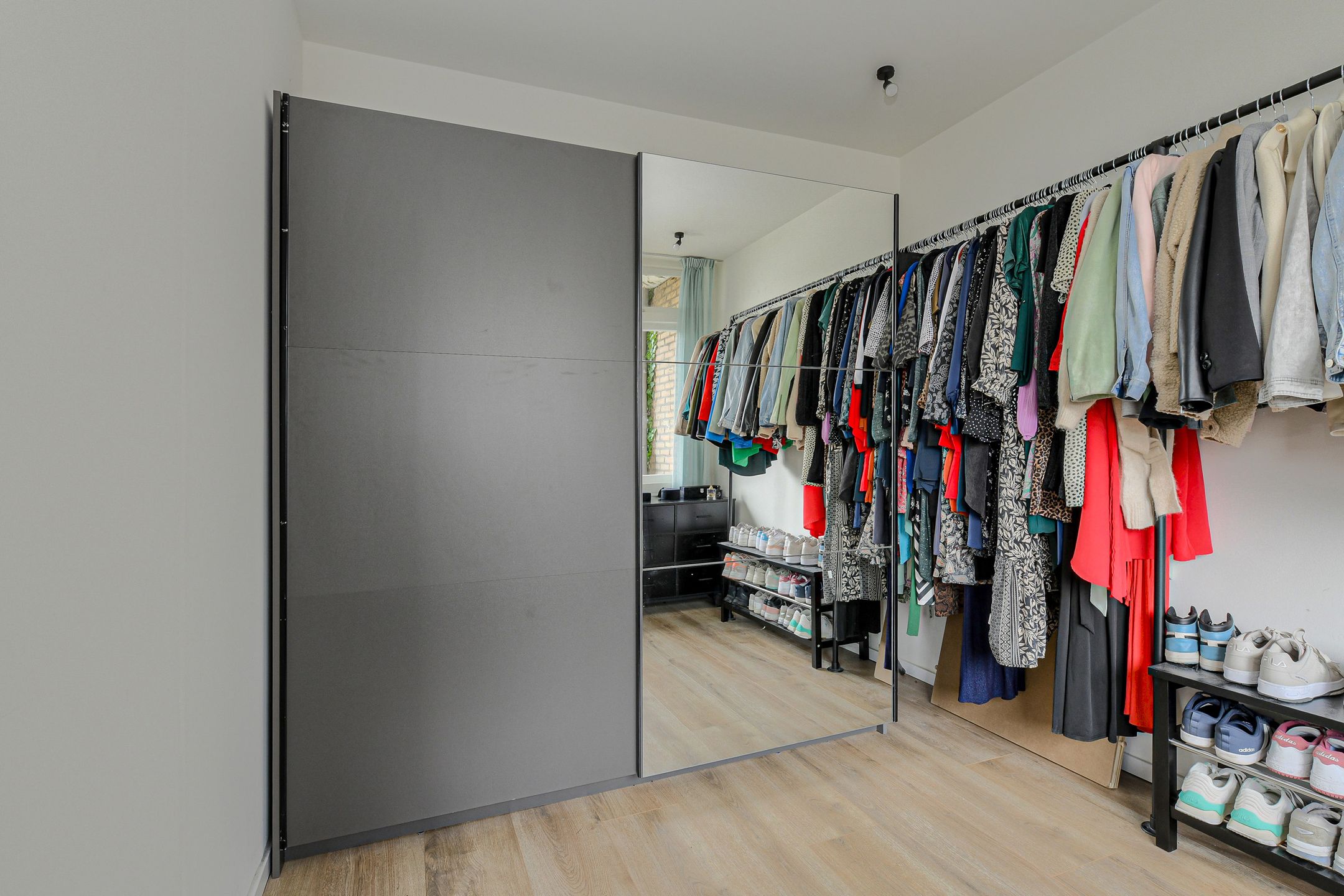 Foto 24 van Antwerpenstraat 16