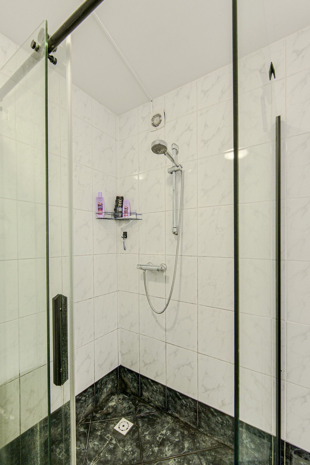 Foto 33 van Antwerpenstraat 16