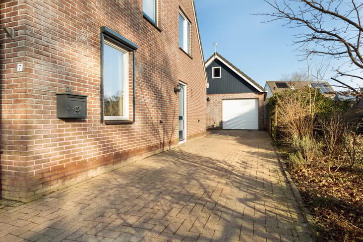 Foto 8 van Lisdodde 7