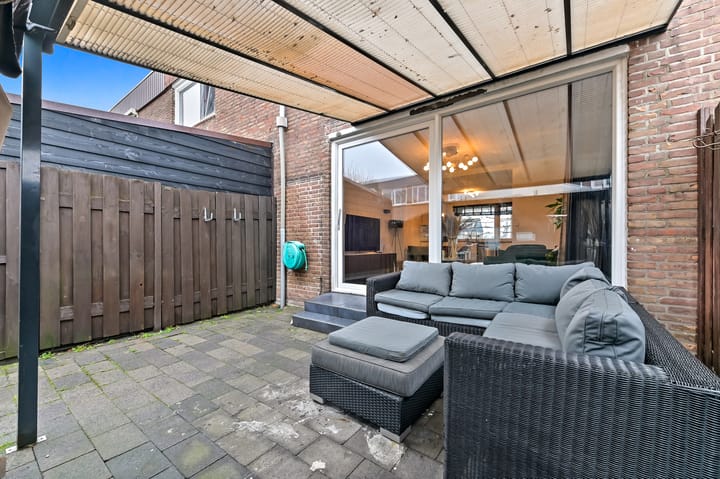 Foto 14 van Kruiningenstraat 211