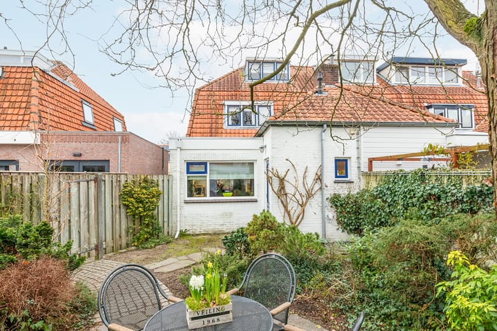 Photo 33 of Prins Mauritsweg 11