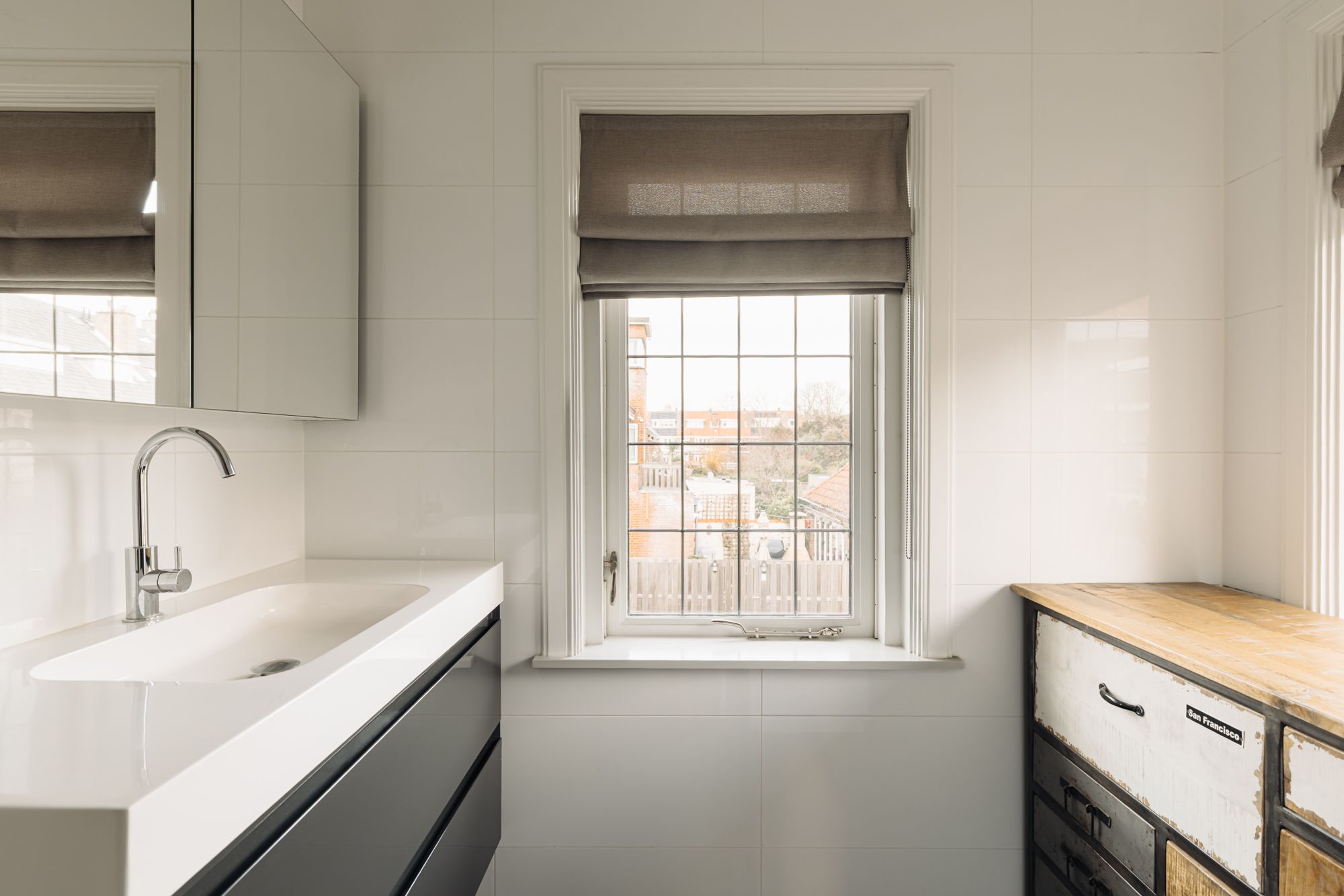 Photo 36 of Hugo de Grootstraat 1