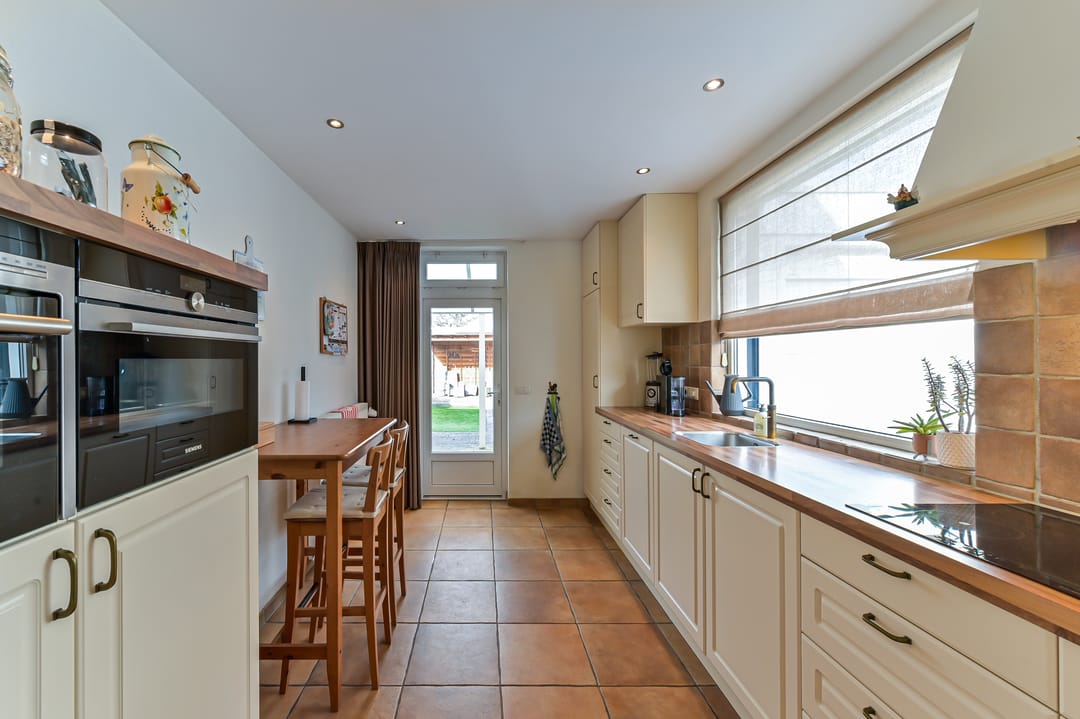 Photo 2 of Beukenlaan 10