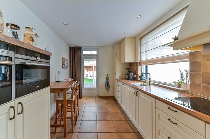 Photo 2 of Beukenlaan 10