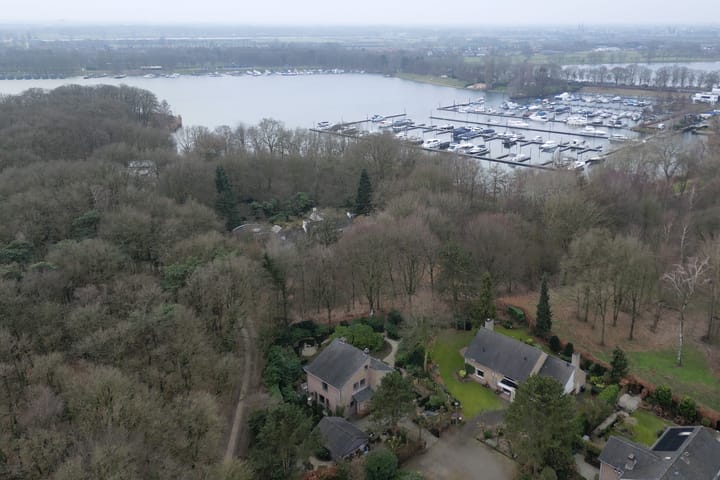 Photo 3 of Jacques van Mourikpad 5