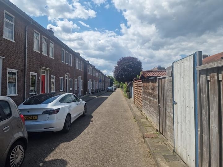 Foto 16 van Floretstraat 1