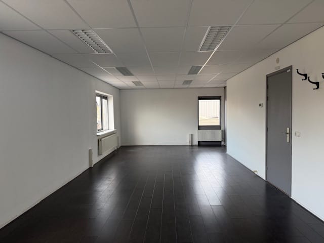 View photo 2 of Vijverweg 33