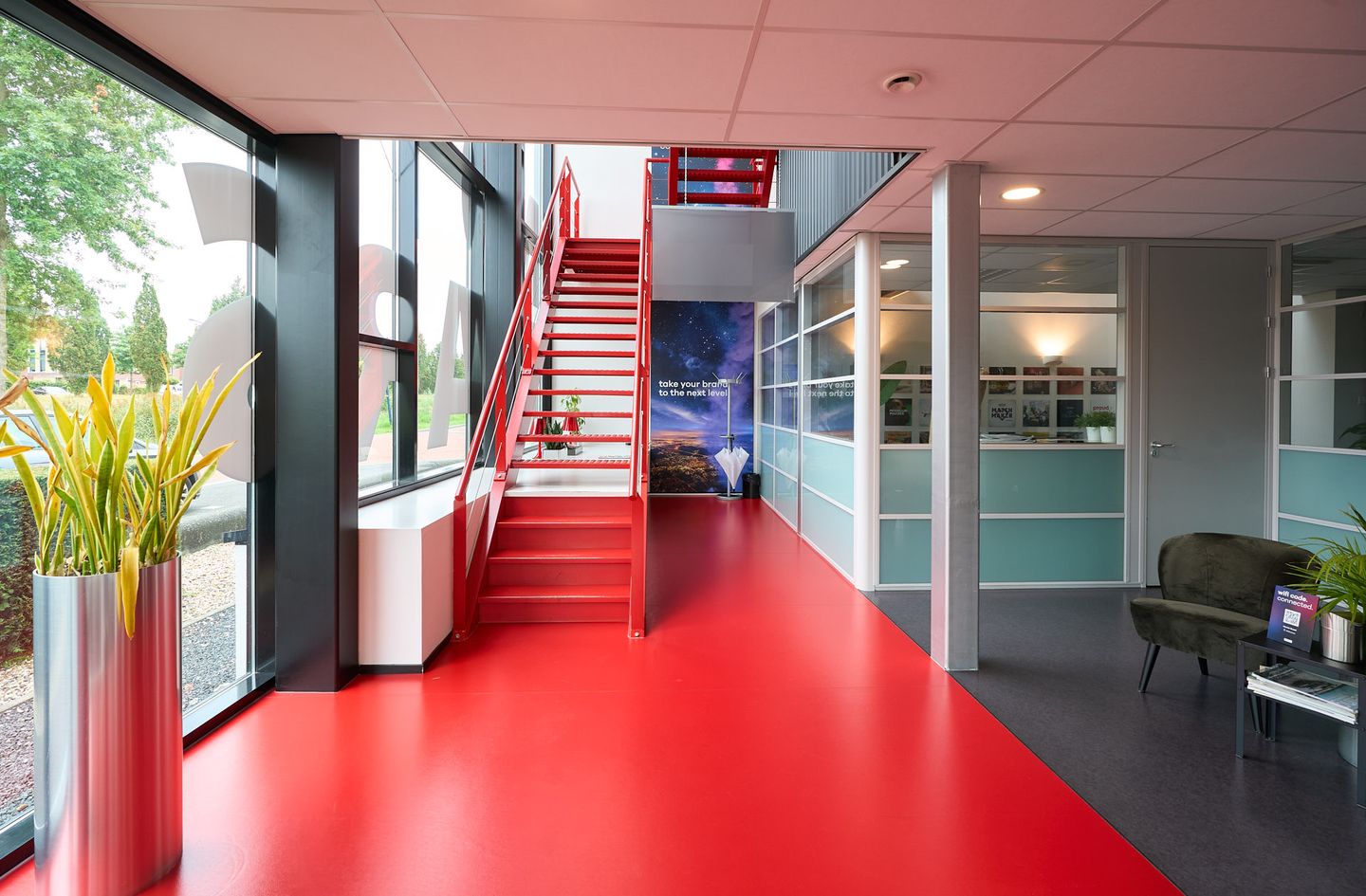 Bekijk foto 2 van Valutaboulevard 30