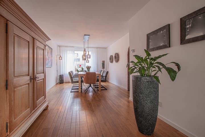 Foto 11 van Esdoornlaan 1-A