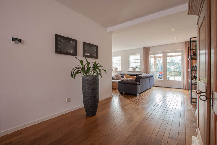 Foto 12 van Esdoornlaan 1-A