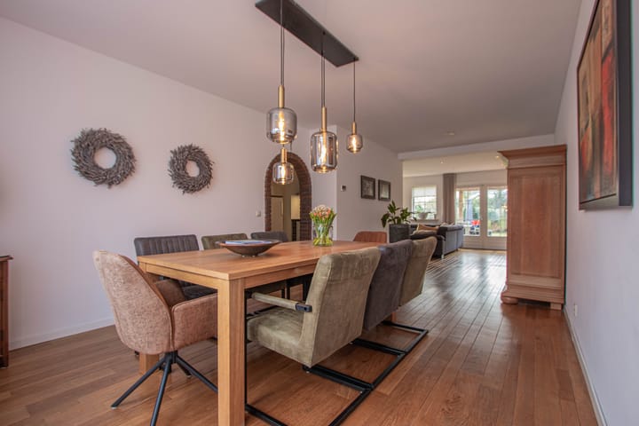 Foto 10 van Esdoornlaan 1-A