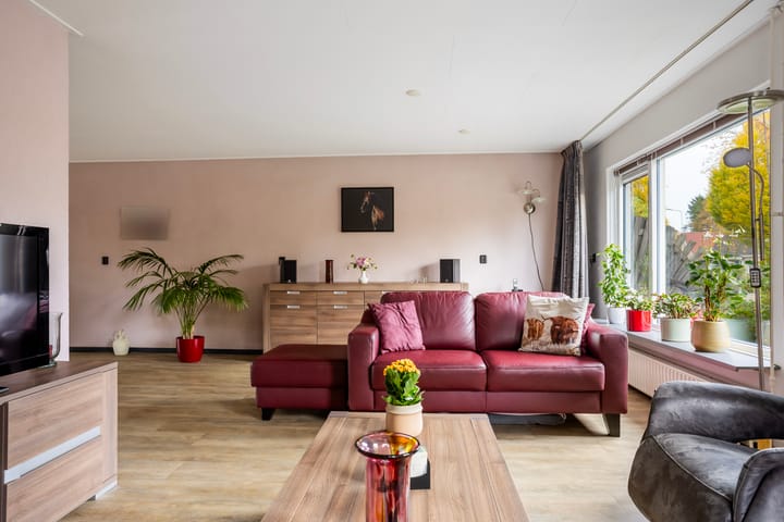 Photo 27 of Eserstraat 23-B