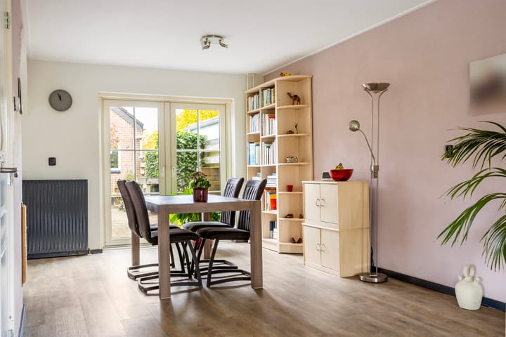 Photo 29 of Eserstraat 23-B