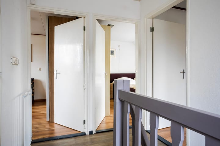 Photo 13 of Eserstraat 23-B