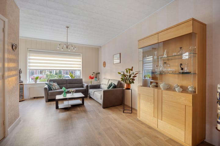 Foto 9 van Burgemeester van Esstraat 80