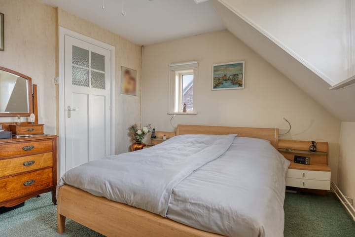 Foto 17 van Burgemeester van Esstraat 80