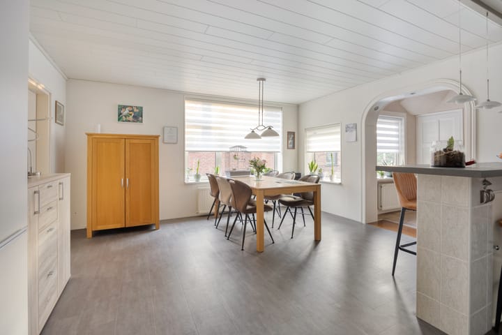 Foto 10 van Burgemeester van Esstraat 80