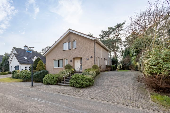 Foto 45 van Matterhornlaan 6