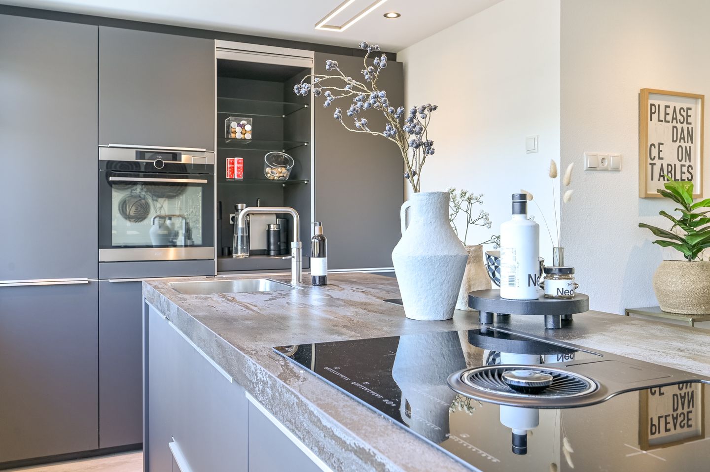 Photo 10 of Valckenhoeflaan 37