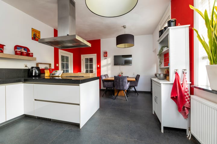 Photo 10 of Zuidlooërweg 5