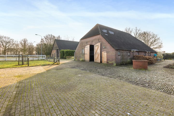 Photo 38 of Zuidlooërweg 5