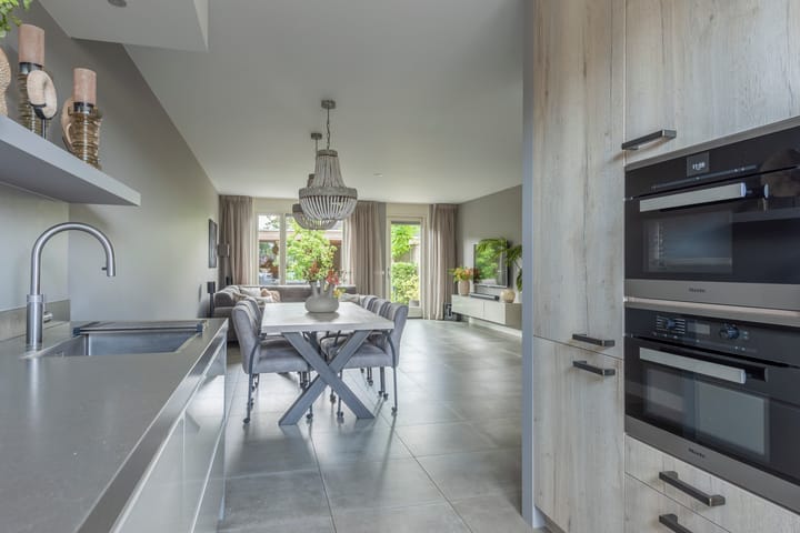 Photo 19 of Zijdehoenderlaan 86