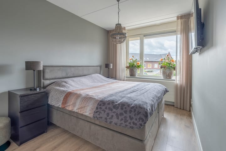 Photo 21 of Zijdehoenderlaan 86