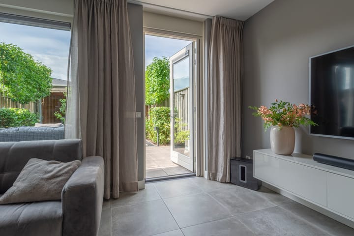 Photo 34 of Zijdehoenderlaan 86