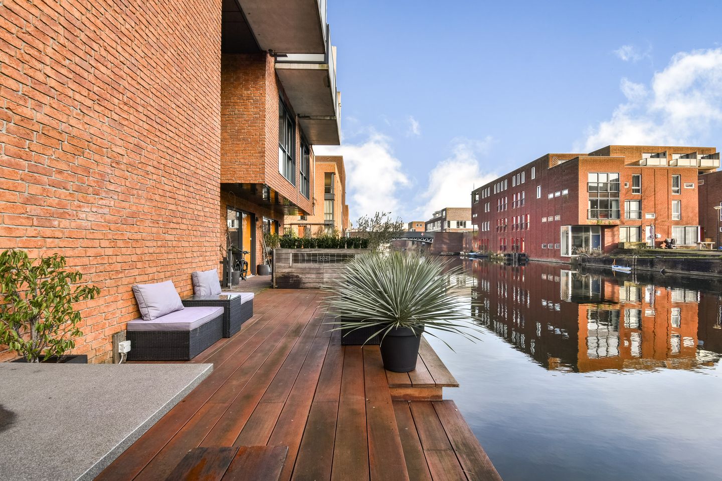 Photo 1 of Nicolaas Hennemanhof 16