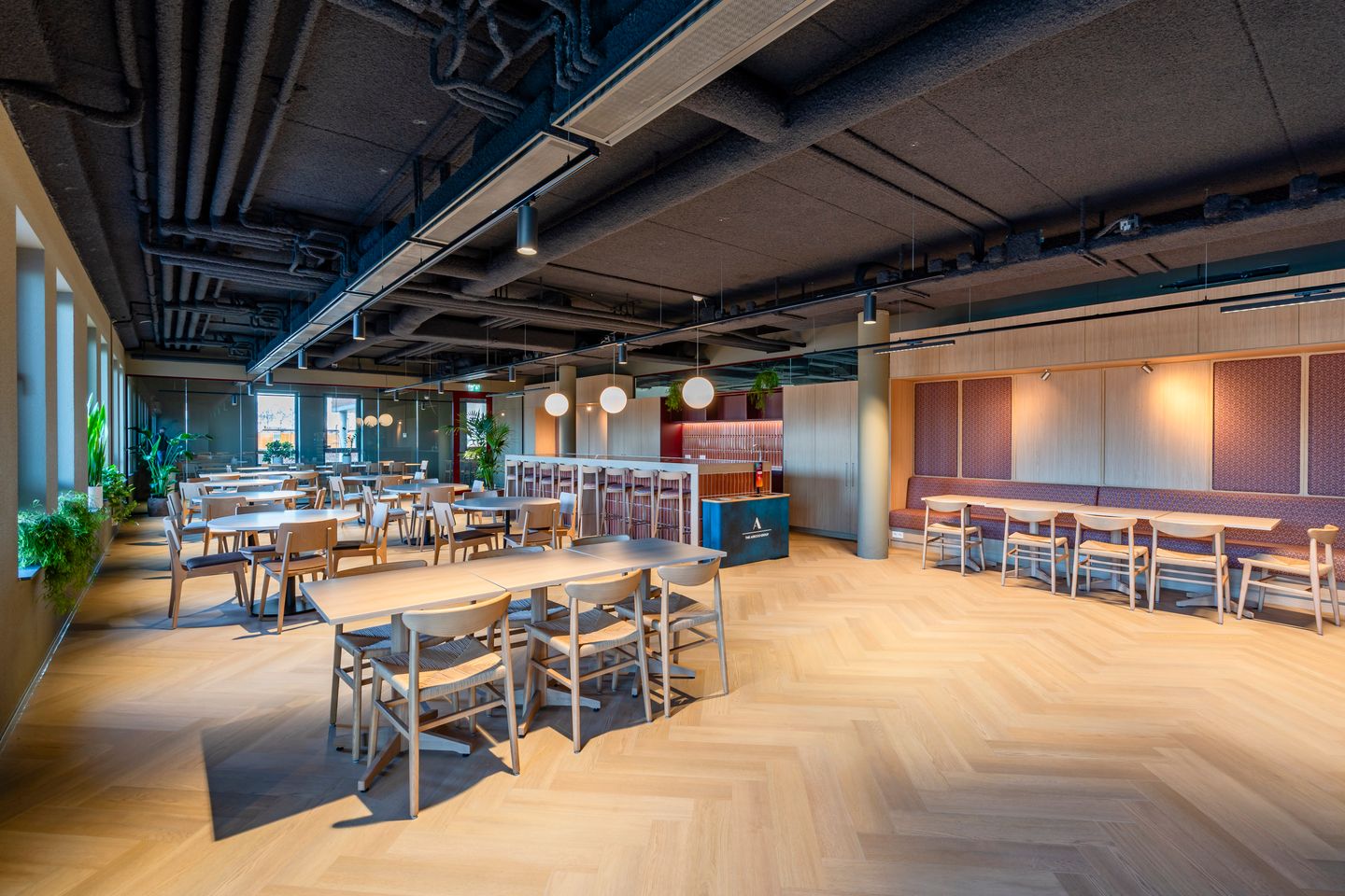 View photo 3 of Hogeweg 123