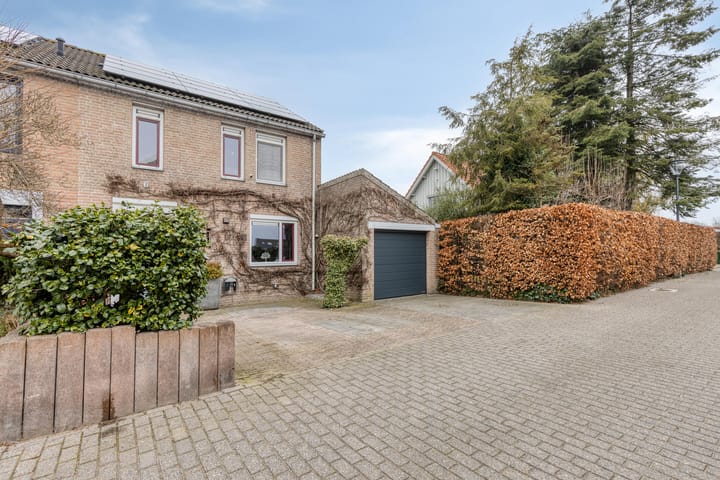 Photo 48 of Raaimoeren 63