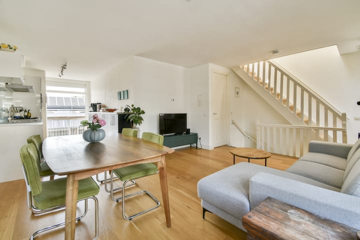 Photo 4 of Filips van Almondestraat 19-3