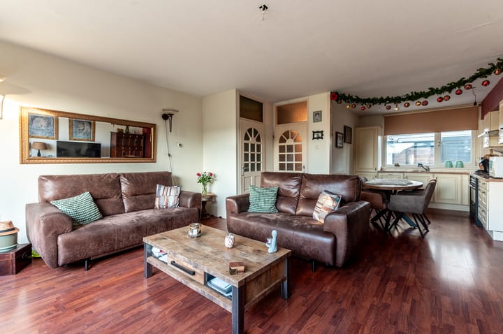 Photo 4 of Karveel 38 17